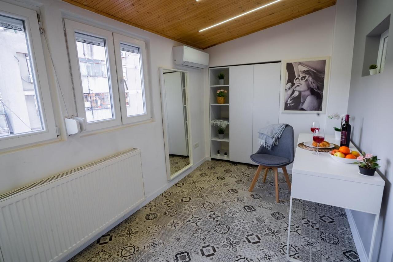 One Bedroom Flat In Bucharest'S Historic District Exterior photo